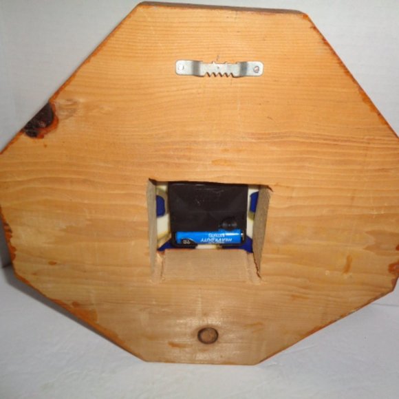 Vintage U.S. Navy Quartz Wall Clock, Solid Wood, Runs Well - Picture 6 of 6